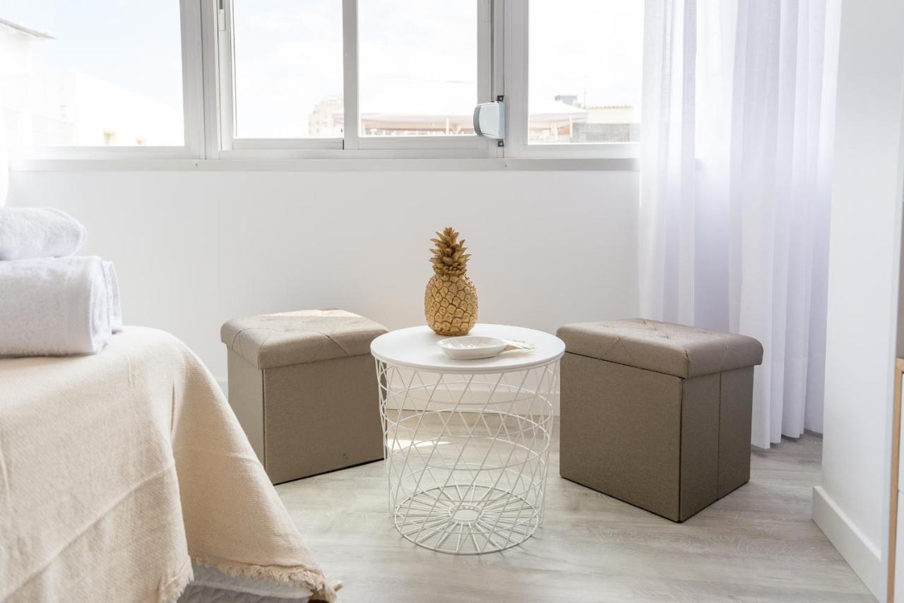 Urbe10 Angel Ganivet 2 Bedrooms Apartment Malaga Bagian luar foto