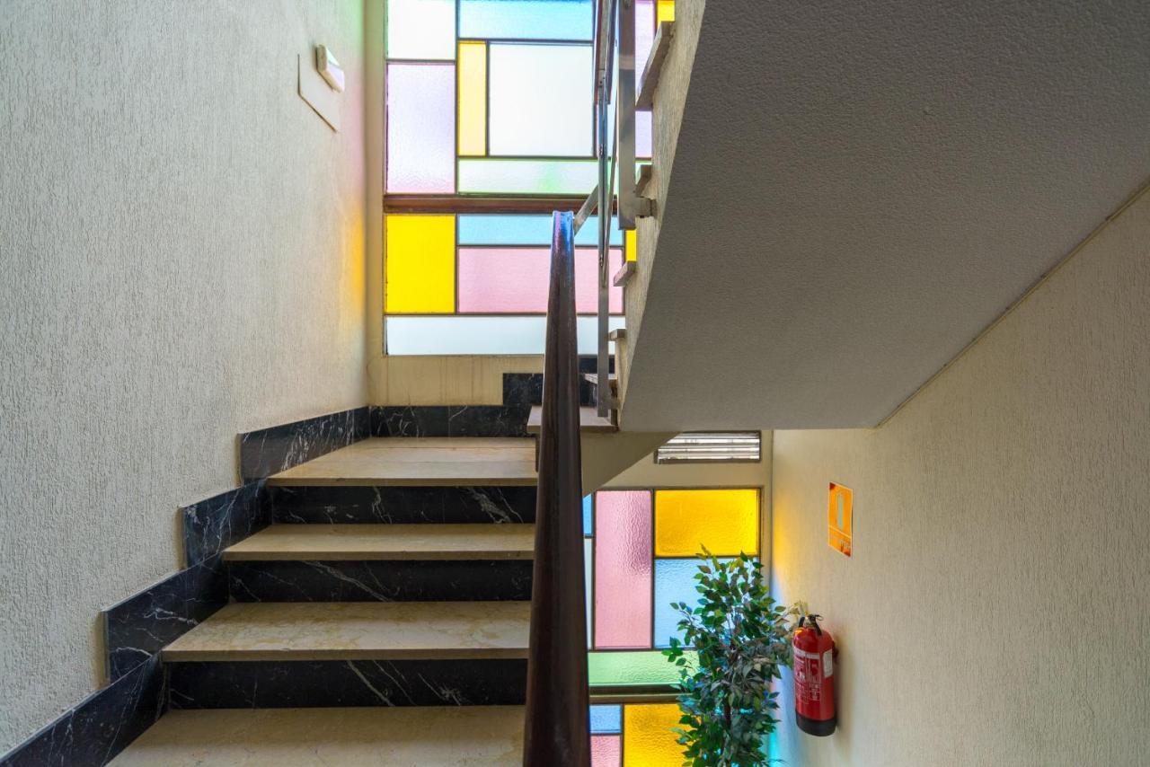 Urbe10 Angel Ganivet 2 Bedrooms Apartment Malaga Bagian luar foto