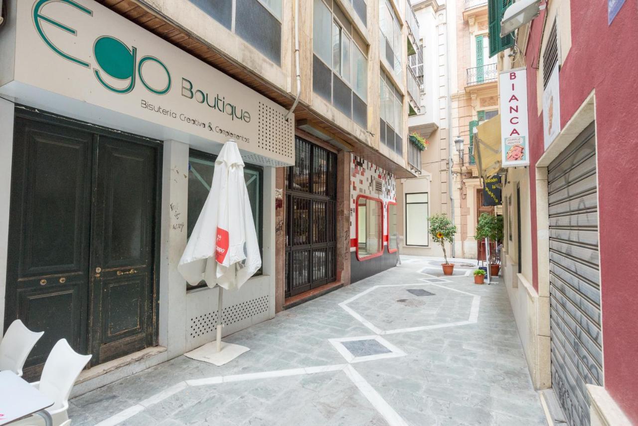 Urbe10 Angel Ganivet 2 Bedrooms Apartment Malaga Bagian luar foto